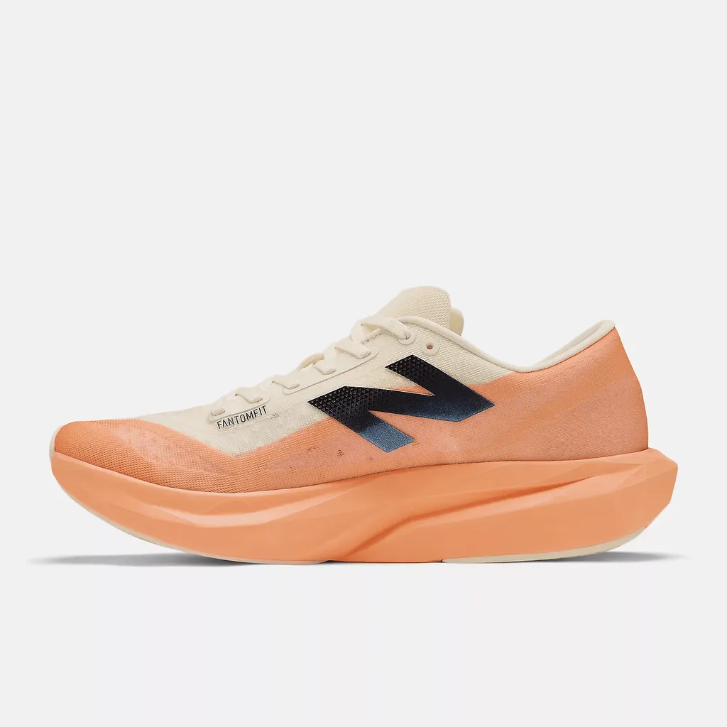 New Balance FuelCell Rebel v4