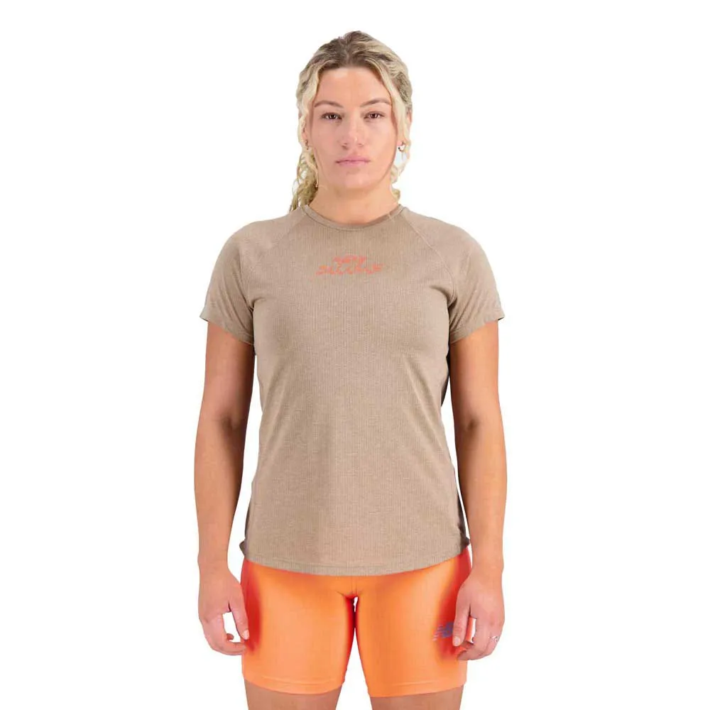 New Balance Printed Impact Kortarmet T-skjorte female