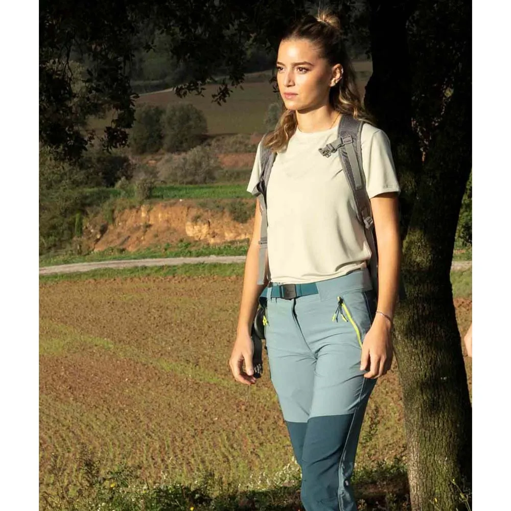 Newwood Arlet Kortarmet T-skjorte female