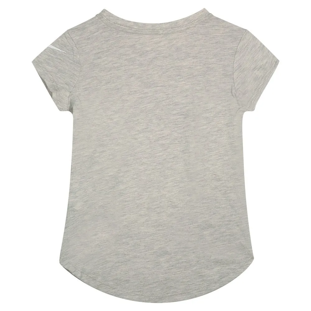 Nike Sweet Hearts Kortarmet T-skjorte, Grey heather, 6-7Y Nike Sweet Hearts Kortarmet T-skjorte, Grey heather, 6-7Y