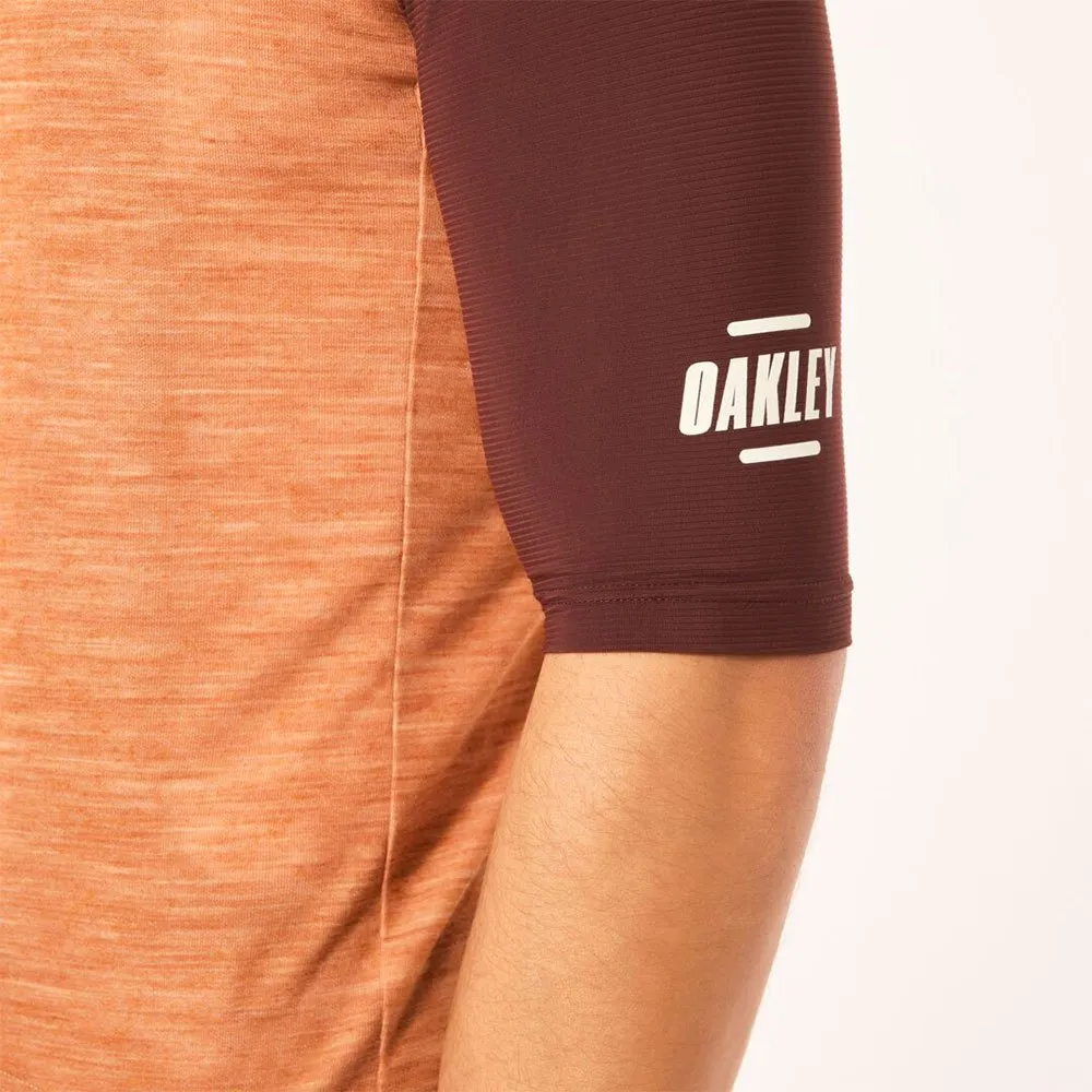Oakley Off Grid Gravel Kort Ermet Trøye Oakley Off Grid Gravel Kort Ermet Trøye