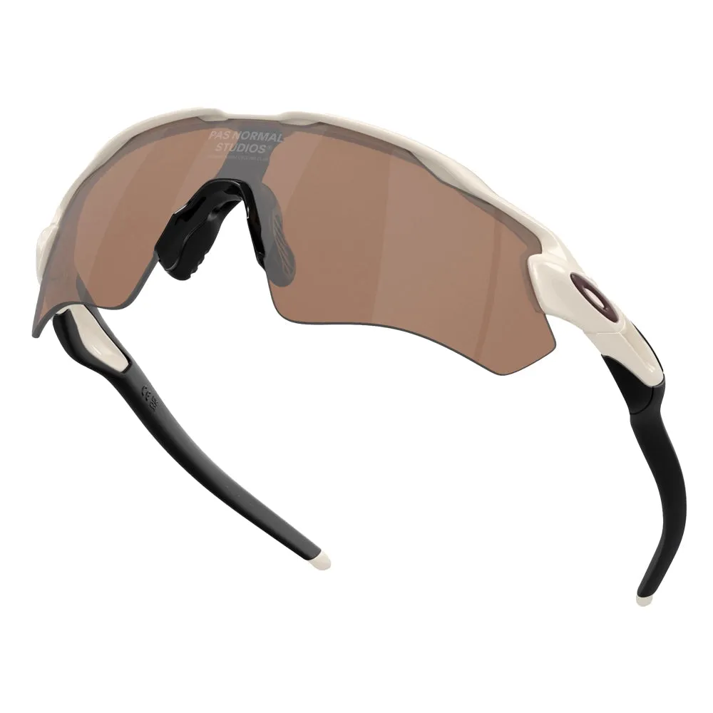Oakley PAS NORMAL STUDIOS X OAKLEY Radar EV Path Eyewear, Off white prizm tungsten
