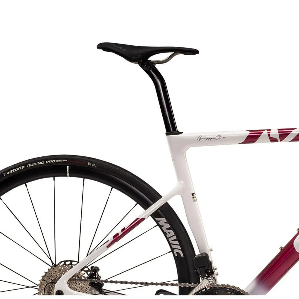 Olmo Nerax 105 Di2 2024 Landeveissykkel Olmo Nerax 105 Di2 2024 Landeveissykkel