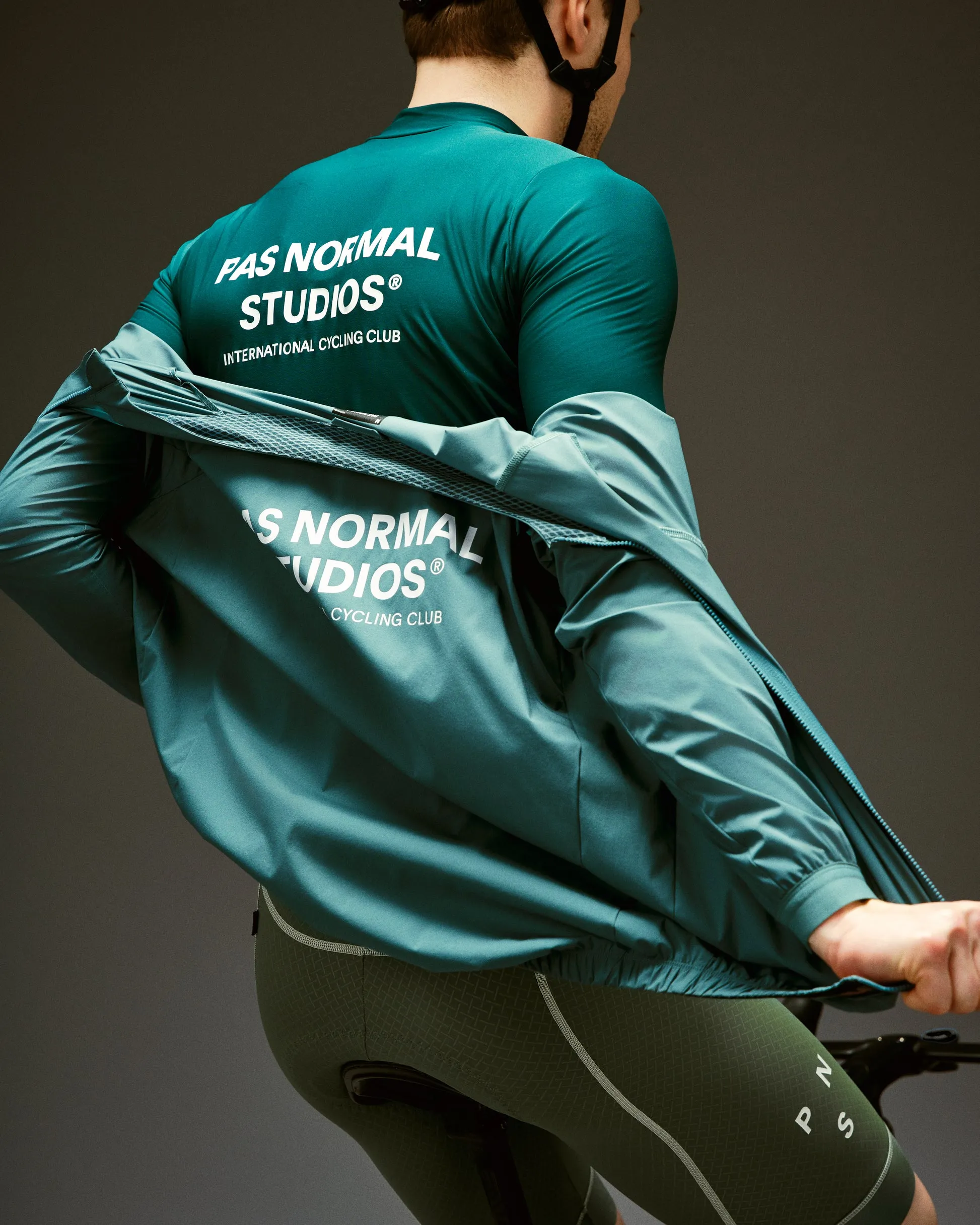 Pas Normal Studios Mechanism Stow Away Jacket Pas Normal Studios Mechanism Stow Away Jacket