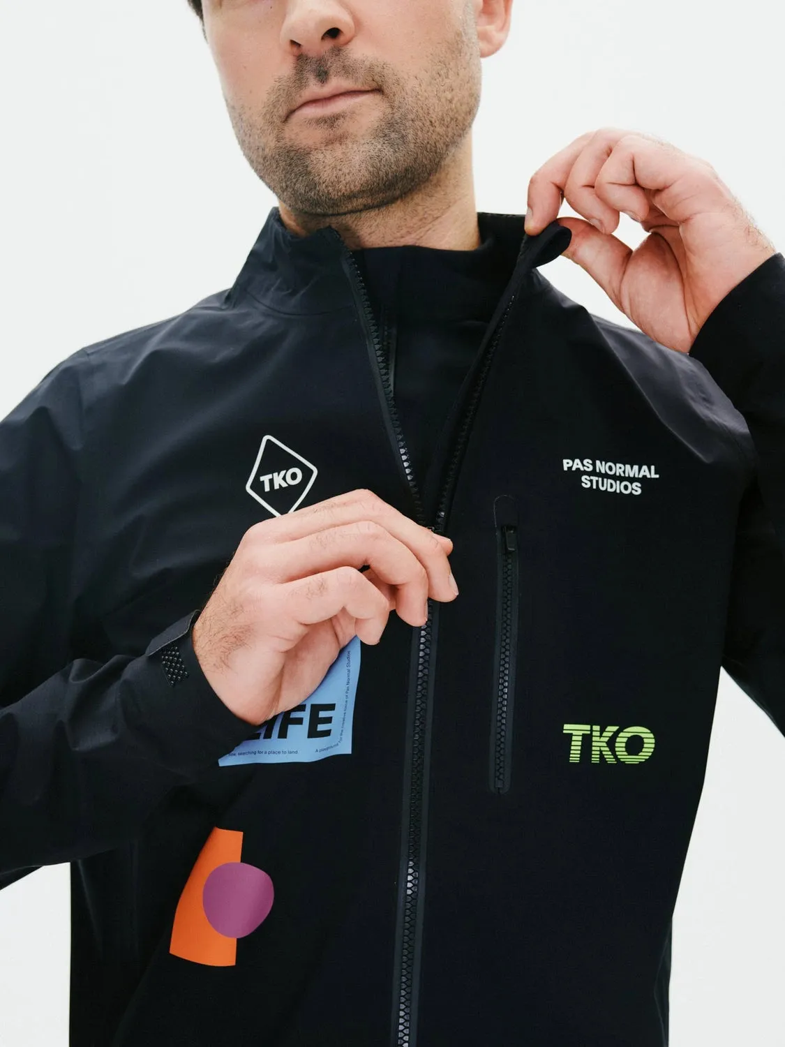 Pas Normal Studios TKO Essential Shield Jacket AW24 Pas Normal Studios TKO Essential Shield Jacket AW24