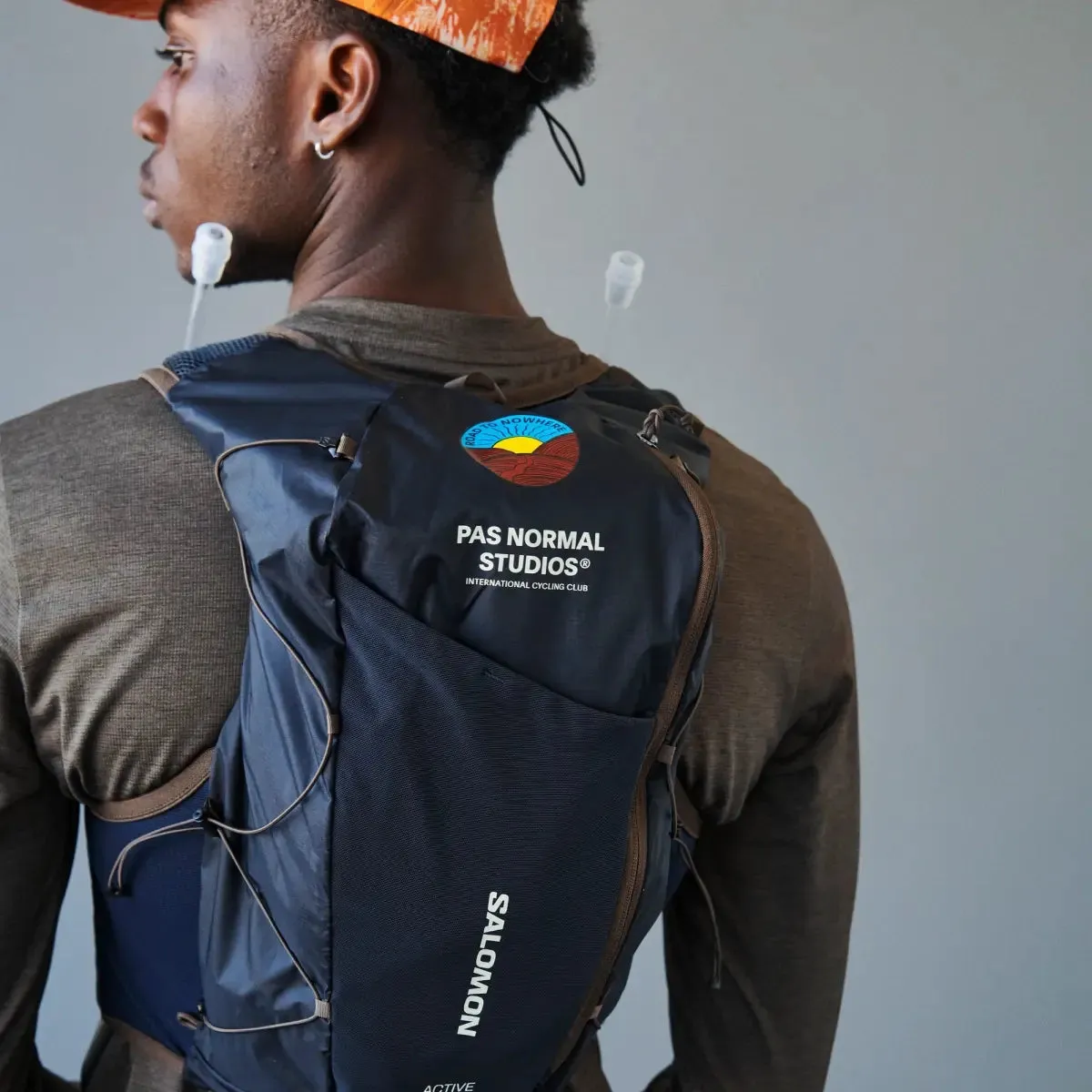 Pas Normal Studios X SALOMON Active Skin 12L Balance Pas Normal Studios X SALOMON Active Skin 12L Balance