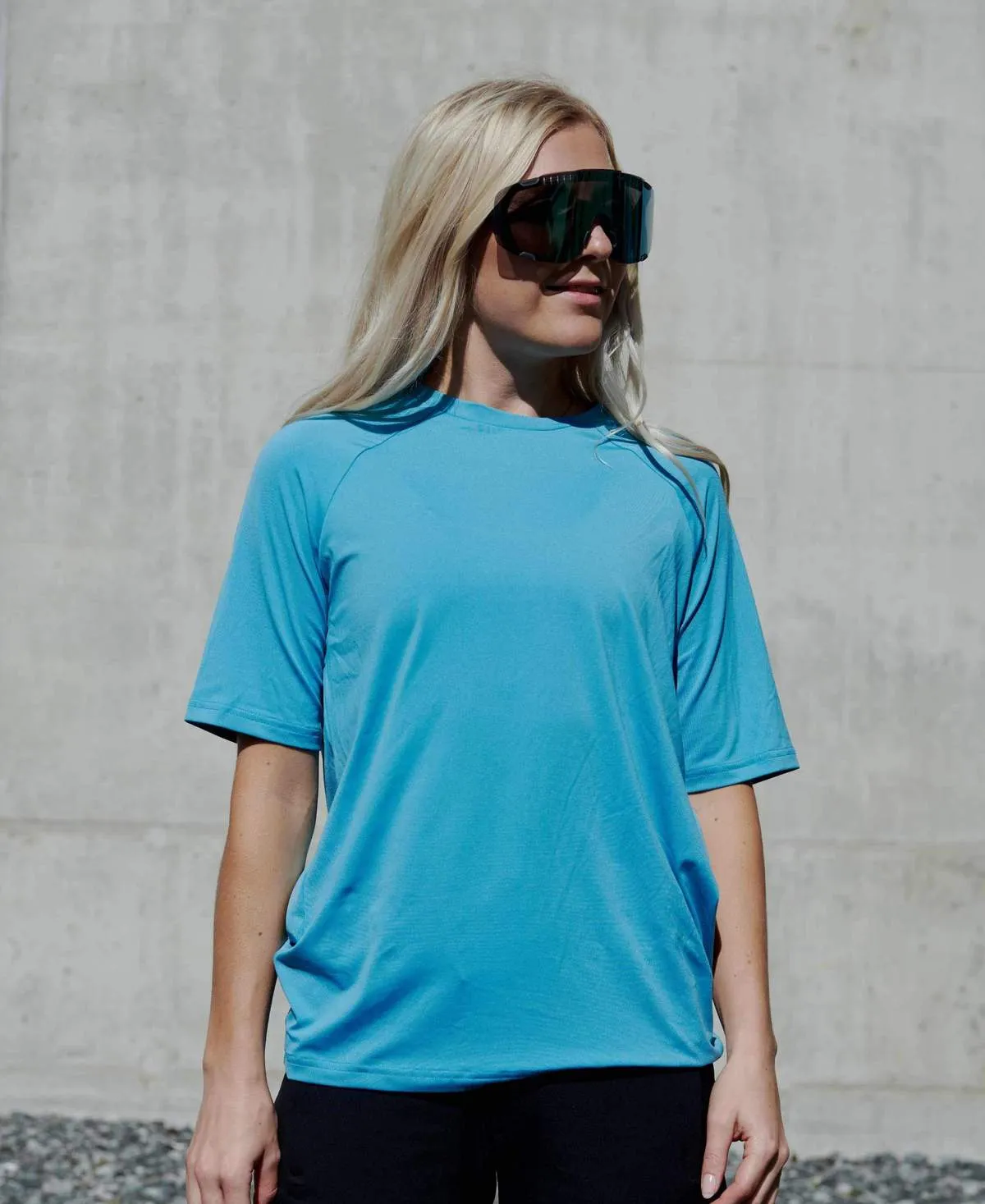POC W's Reform Enduro Light Tee Light Basalt Blue