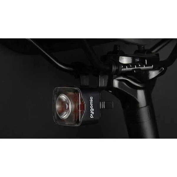 Pygomic R-pro Baklys, Black, 200 Lysstyrker Pygomic R-pro Baklys, Black, 200 Lysstyrker