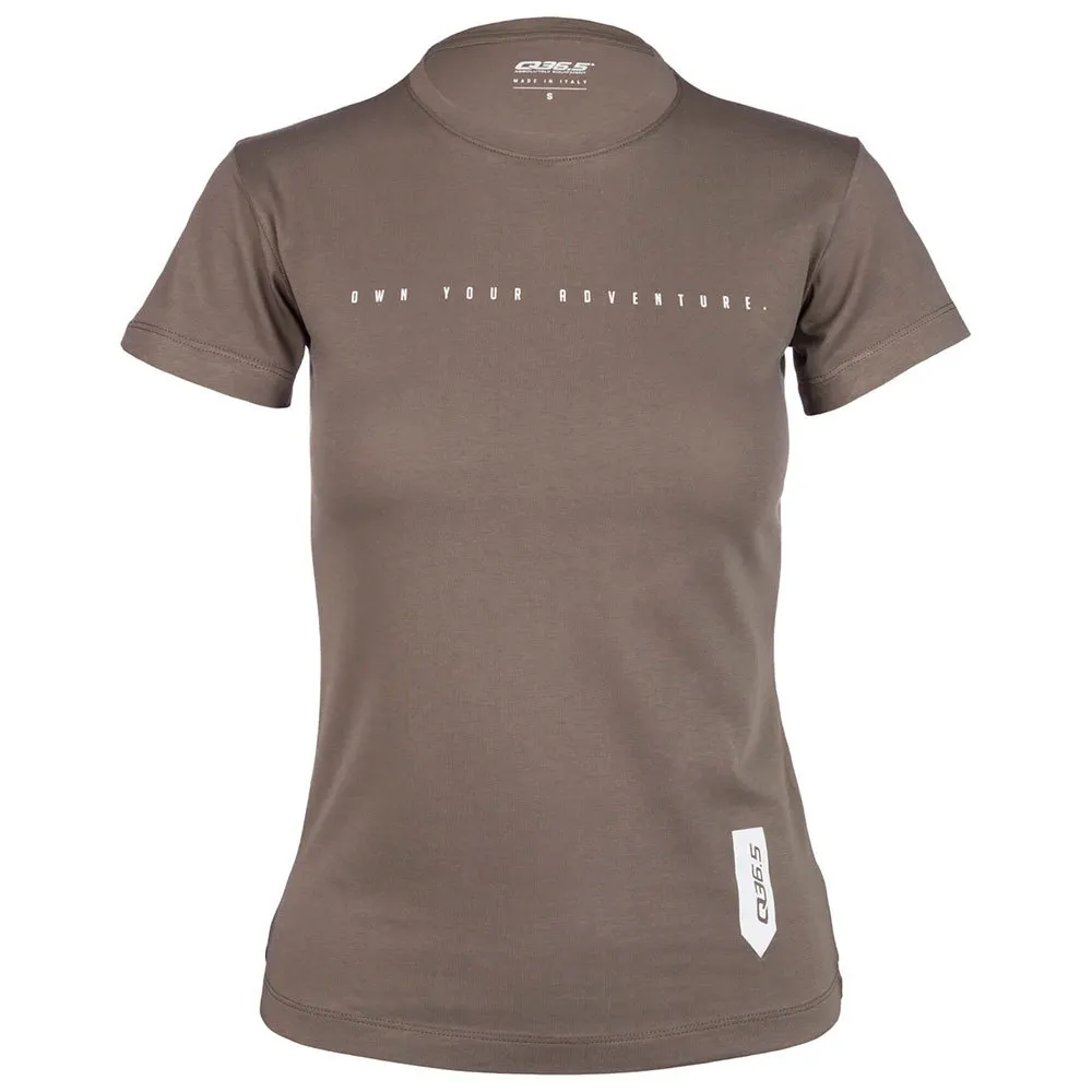 Q36.5 Own Your Adventure Kortarmet T-skjorte Q36.5 Own Your Adventure Kortarmet T-skjorte