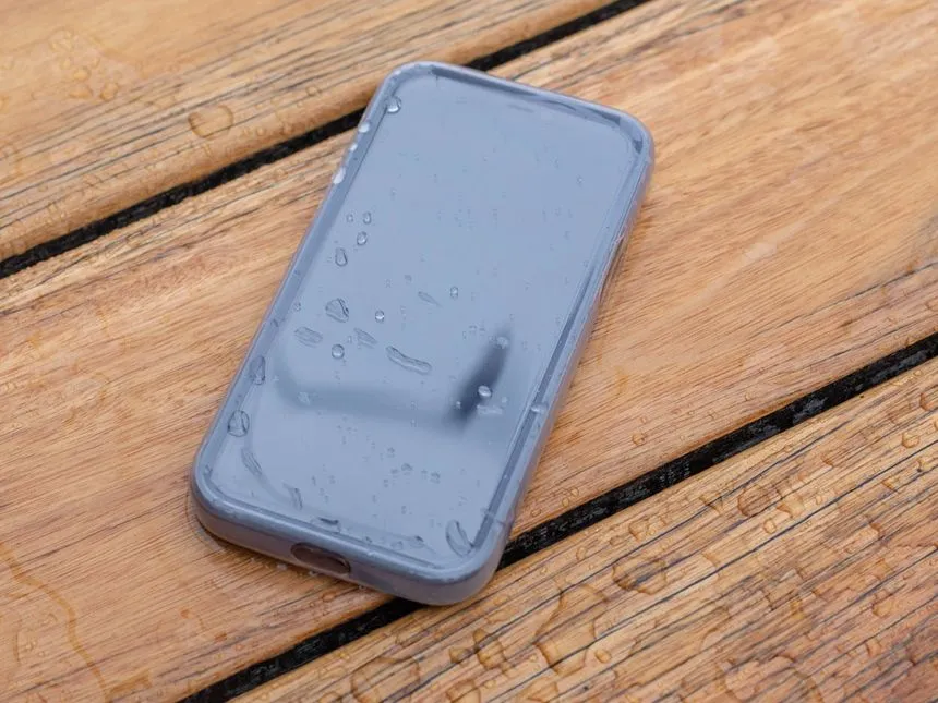 Quad Lock iPhone Regnbeskyttelse Quad Lock iPhone Regnbeskyttelse