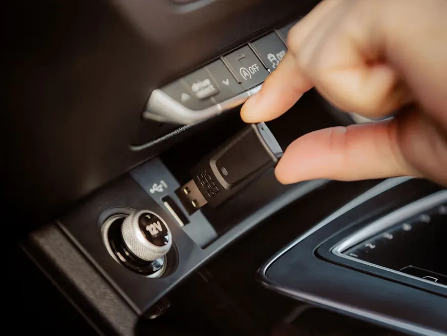 Quad Lock Wireless CarPlay/Android Auto Adapter