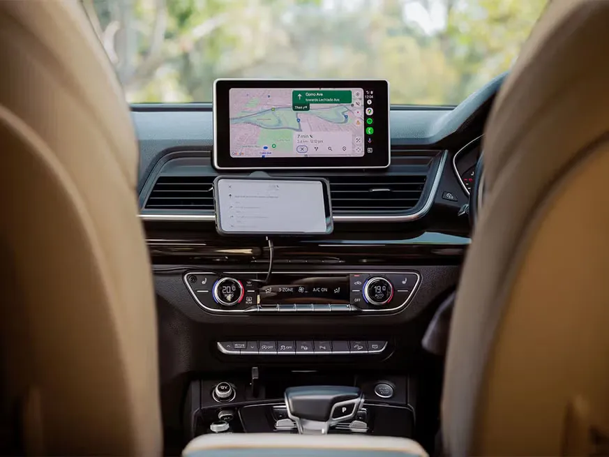 Quad Lock Wireless CarPlay/Android Auto Adapter