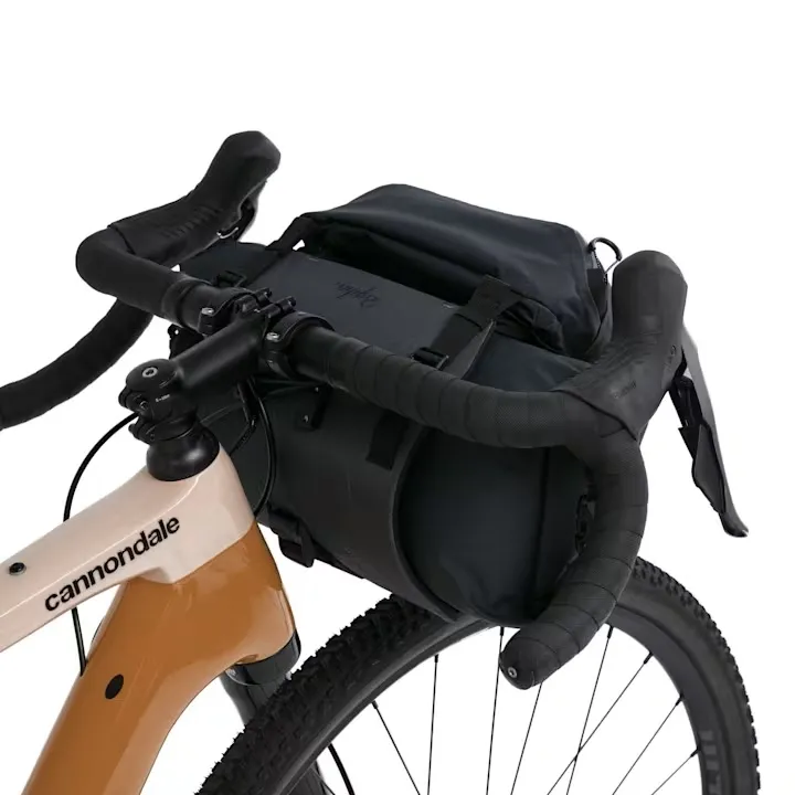 Rapha Explore Accessory Styreveske 4.5L, Vulcan / asphalt, One Size Rapha Explore Accessory Styreveske 4.5L, Vulcan / asphalt, One Size