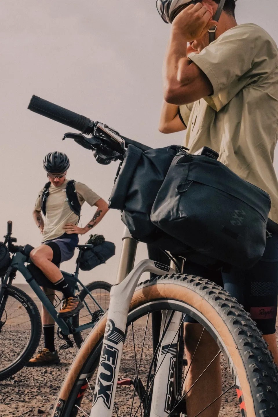 Rapha Explore Accessory Styreveske 4.5L, Vulcan / asphalt, One Size Rapha Explore Accessory Styreveske 4.5L, Vulcan / asphalt, One Size