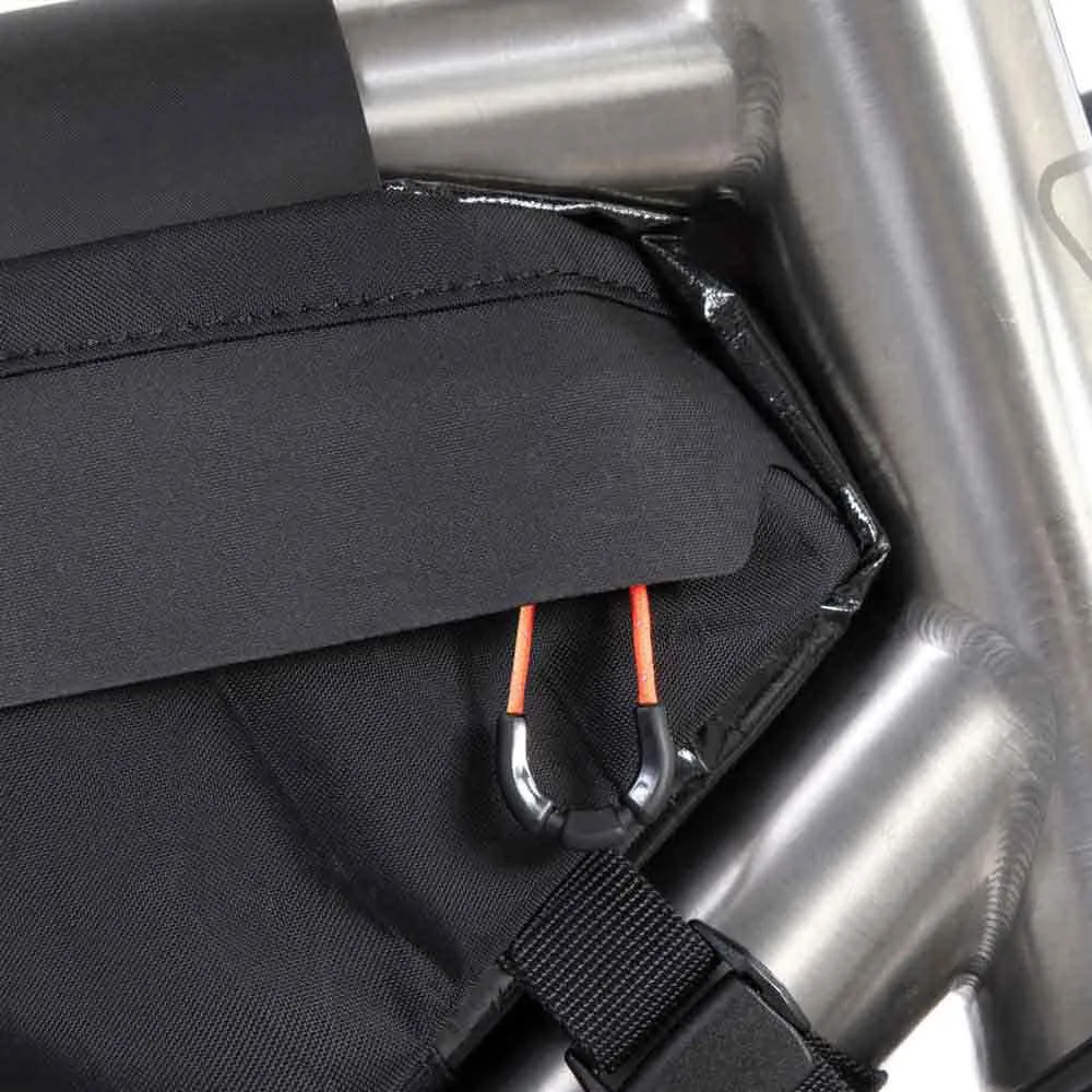 Restrap Race Rammeveske 4.2l Refurbished, Black, One Size Restrap Race Rammeveske 4.2l Refurbished, Black, One Size