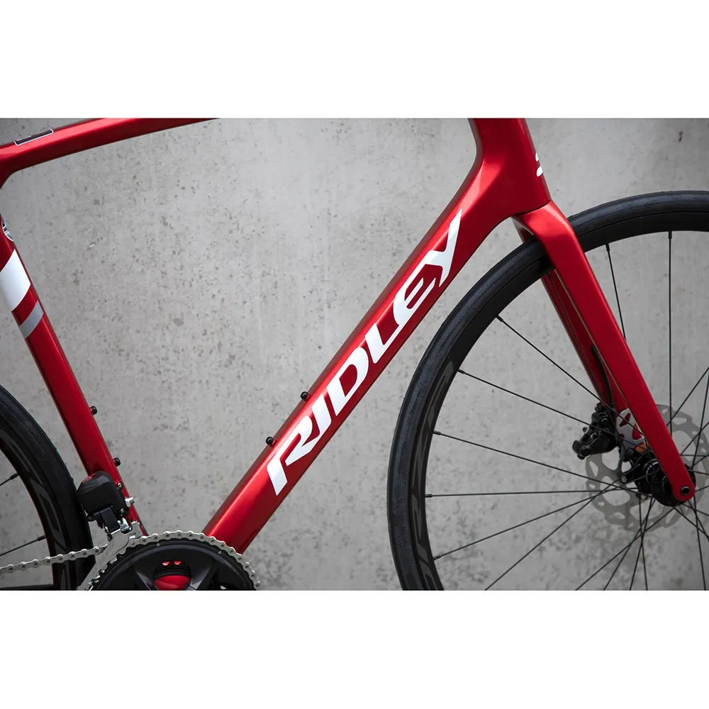 Ridley Fenix Disc 105 Di2 2024 Landeveissykkel, Candy red / white Ridley Fenix Disc 105 Di2 2024 Landeveissykkel, Candy red / white
