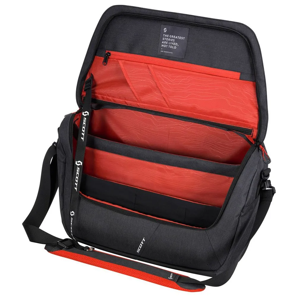 SCOTT Messenger 25l Veske, Dark grey / red, One Size SCOTT Messenger 25l Veske, Dark grey / red, One Size