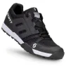 Black / white