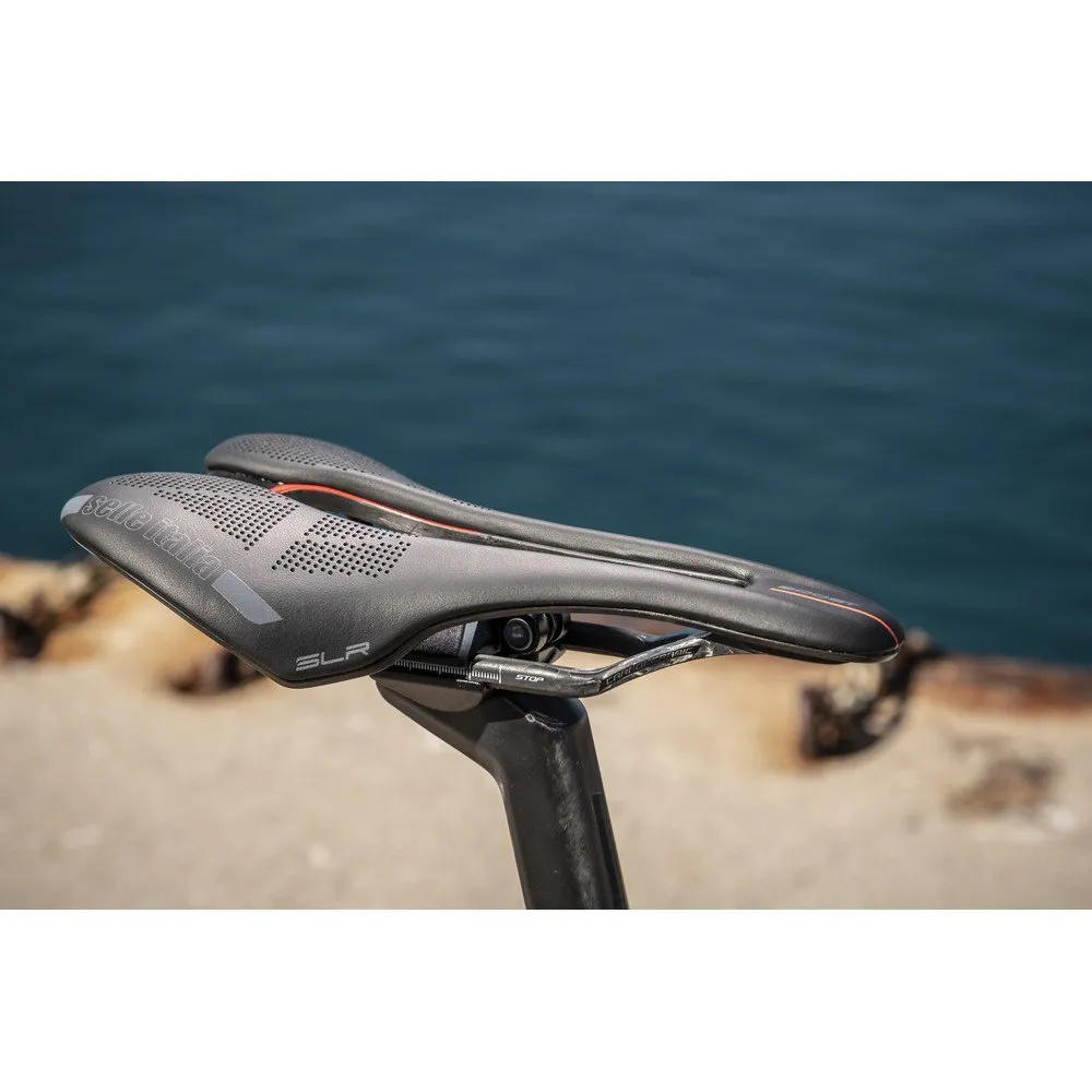 Selle Italia Slr Boost Kit Carbon Superflow Sykkelsete Refurbished, Black, 130mm Selle Italia Slr Boost Kit Carbon Superflow Sykkelsete Refurbished, Black, 130mm