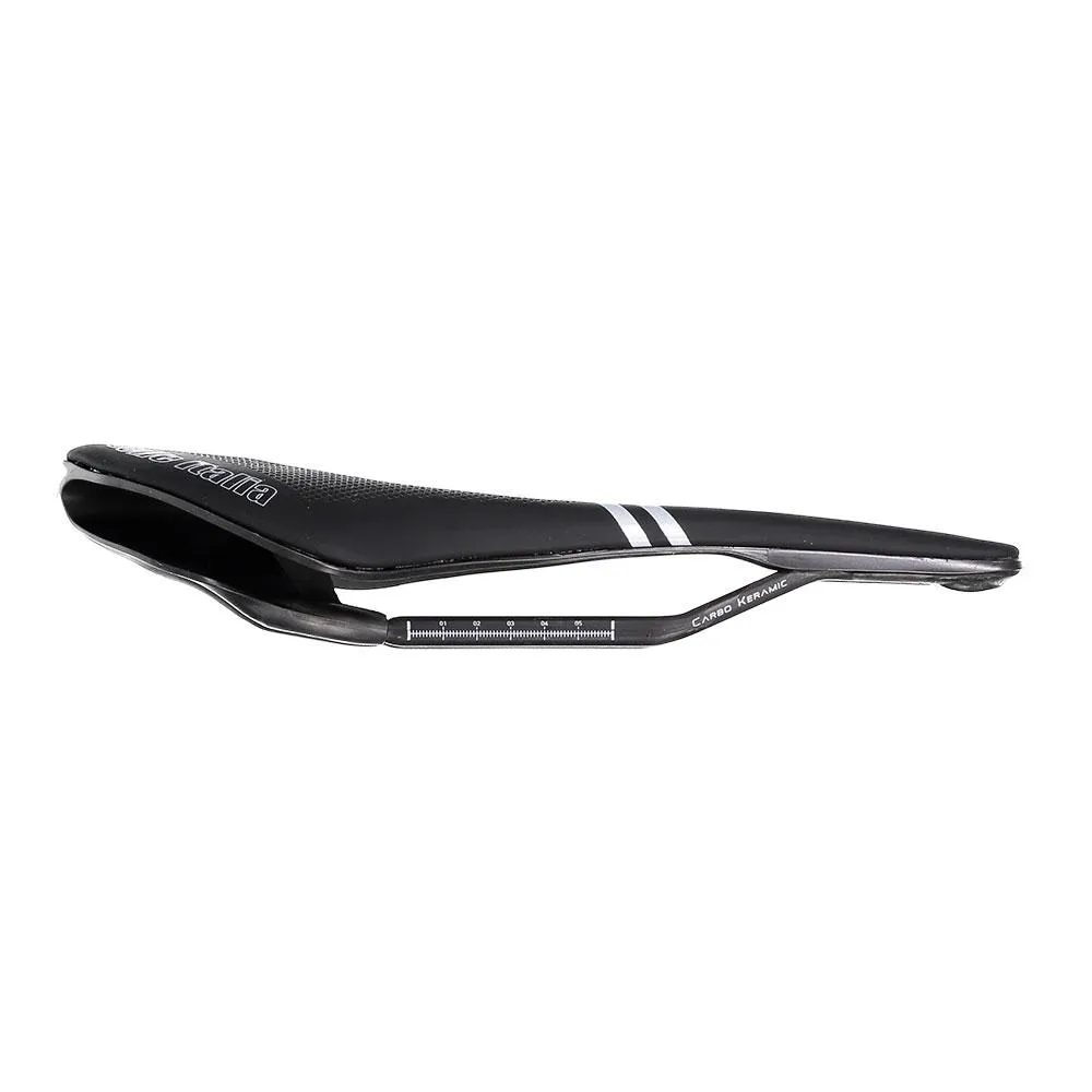 Selle Italia Sp-01 Kit Carbon Superflow Sykkelsete, Black, One Size Selle Italia Sp-01 Kit Carbon Superflow Sykkelsete, Black, One Size