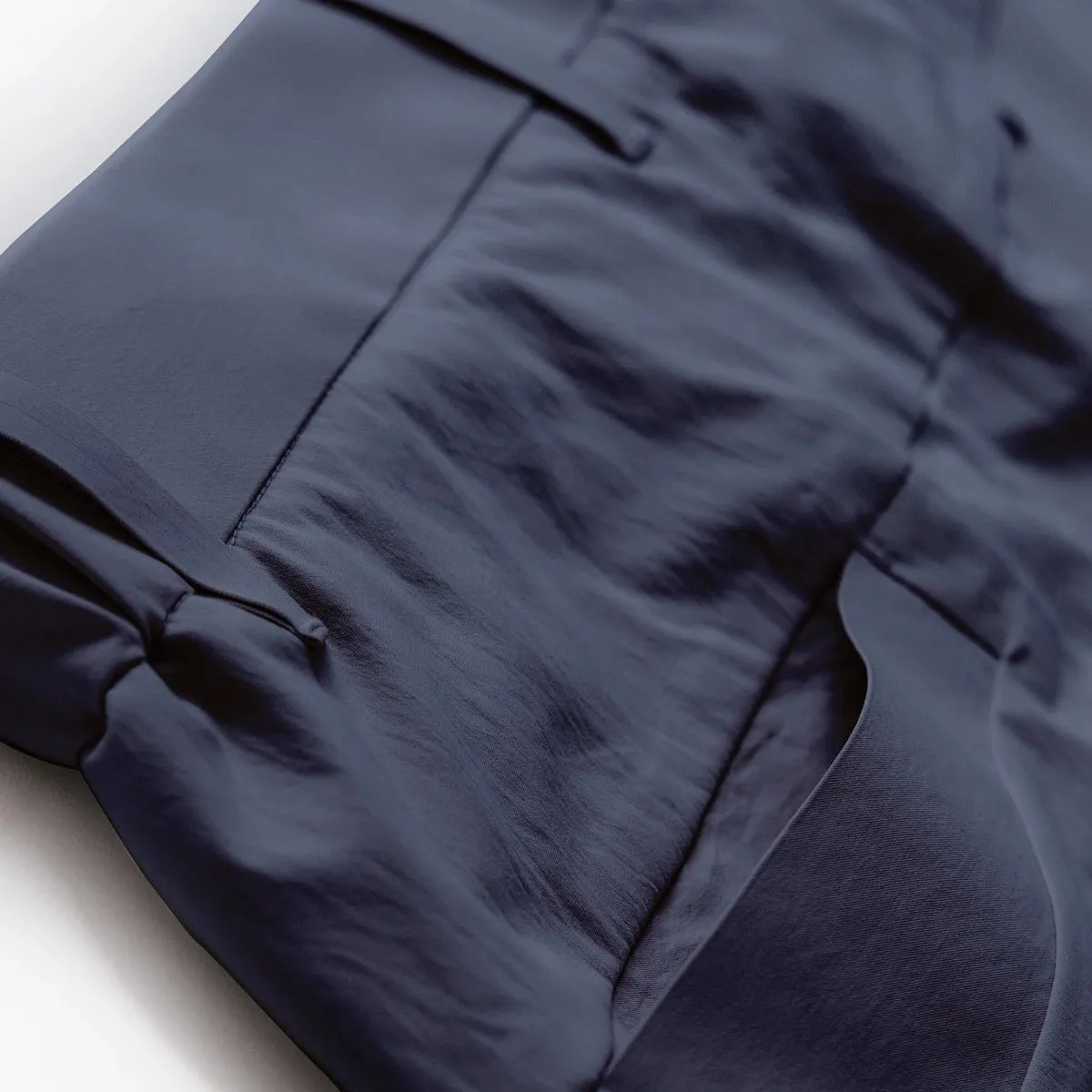 Silenciosa Light Shorts