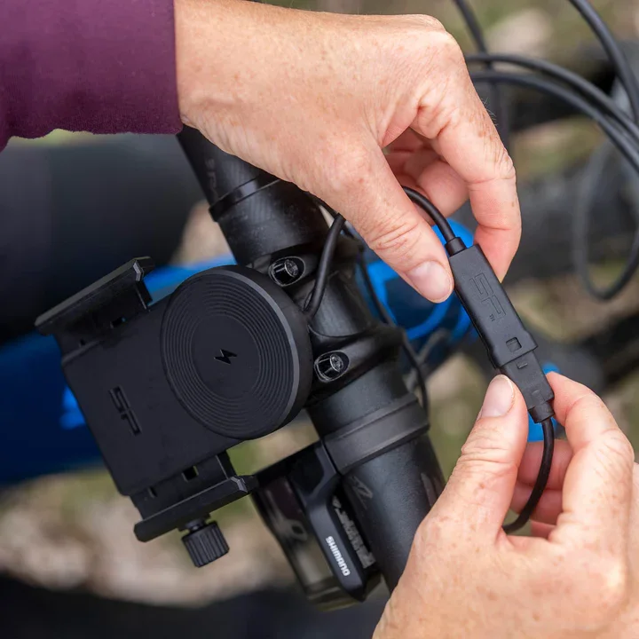 SP CONNECT SPC+ Universal Charging Phone Klemme