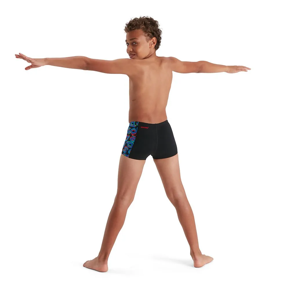 Speedo Digi Allover Panel Badeshorts Boxer male, Black / lava red / neon absinthe / lapis blue / blue flame, 5-6Y