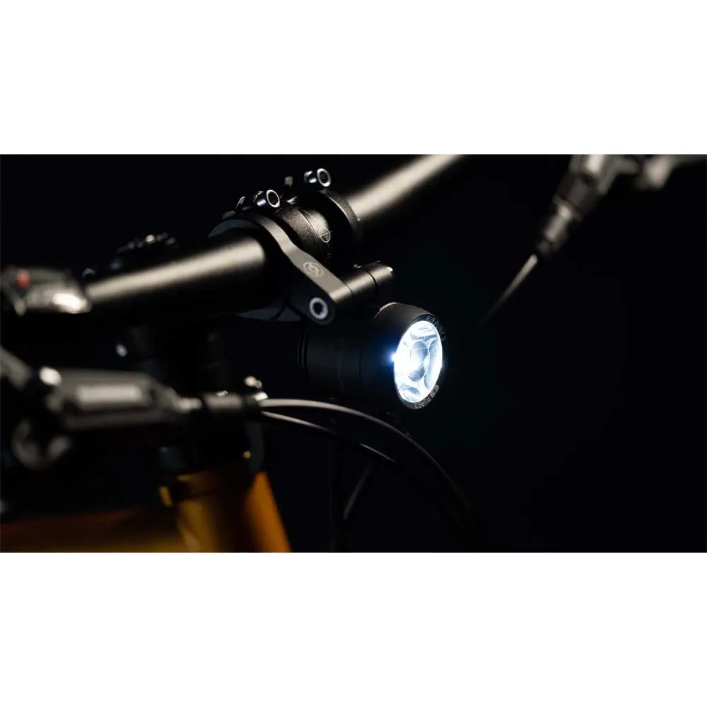 Supernova E3 Pure3 Dynamo Frontlys, Black, 205 Lysstyrker