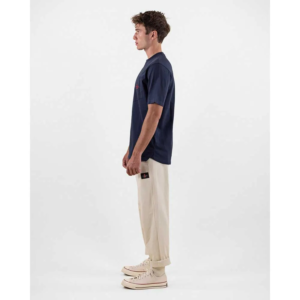 The Mountain Studio Pocket Kortarmet T-skjorte