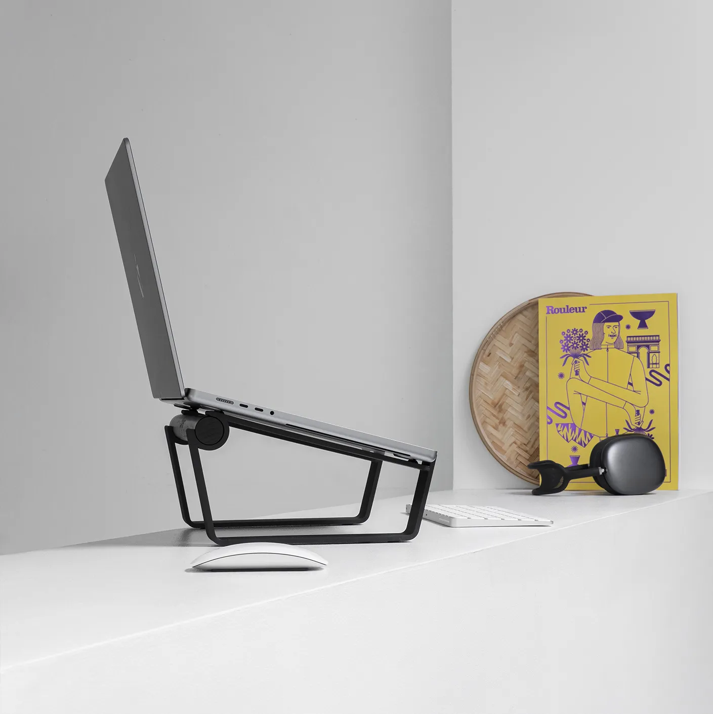Tons work stativ til laptop large 15"matt, Svart Tons work stativ til laptop large 15"matt, Svart