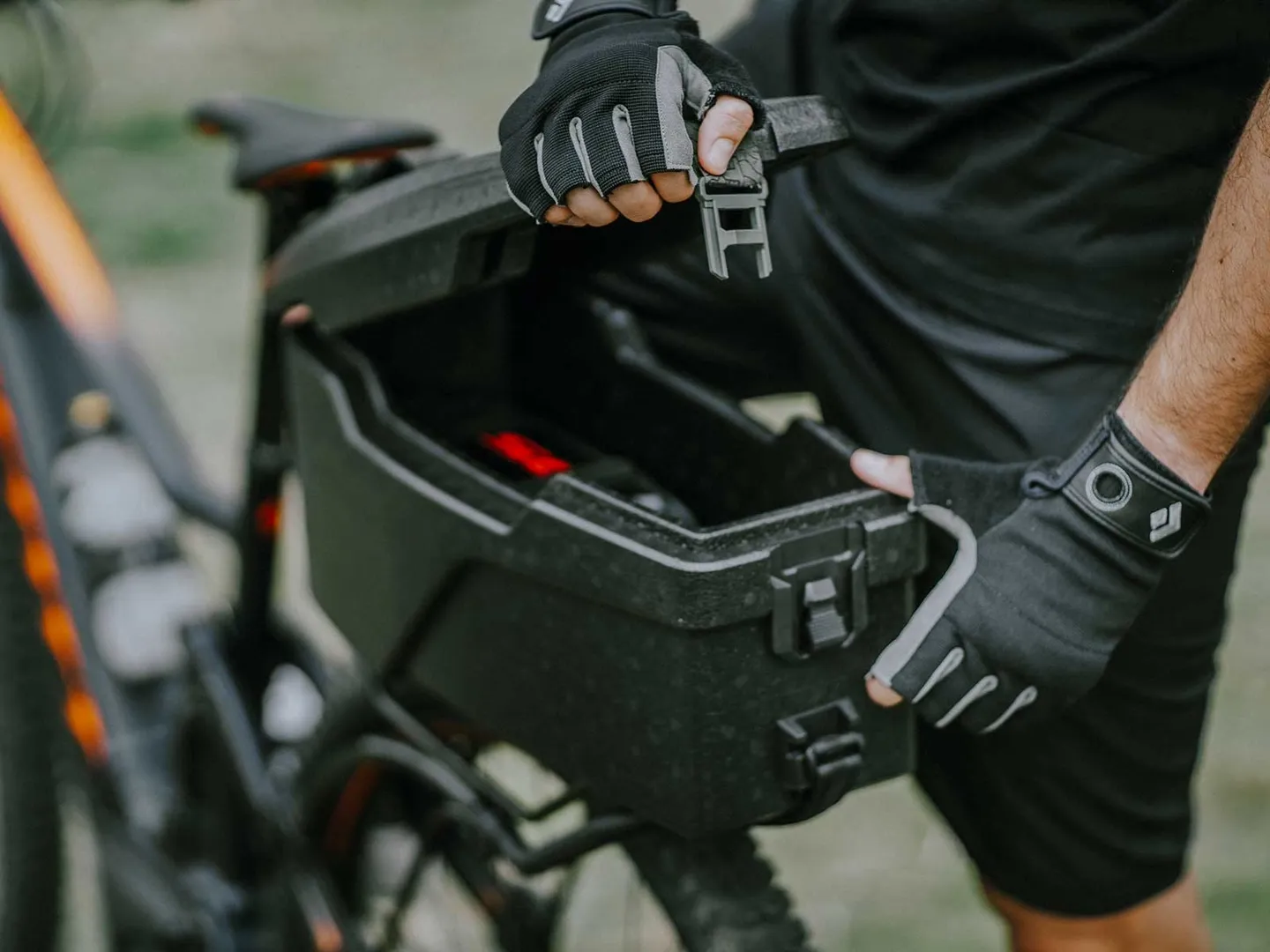 Topeak E-Xplorer TrunkBox Bagasjeboks, Black, One Size Topeak E-Xplorer TrunkBox Bagasjeboks, Black, One Size
