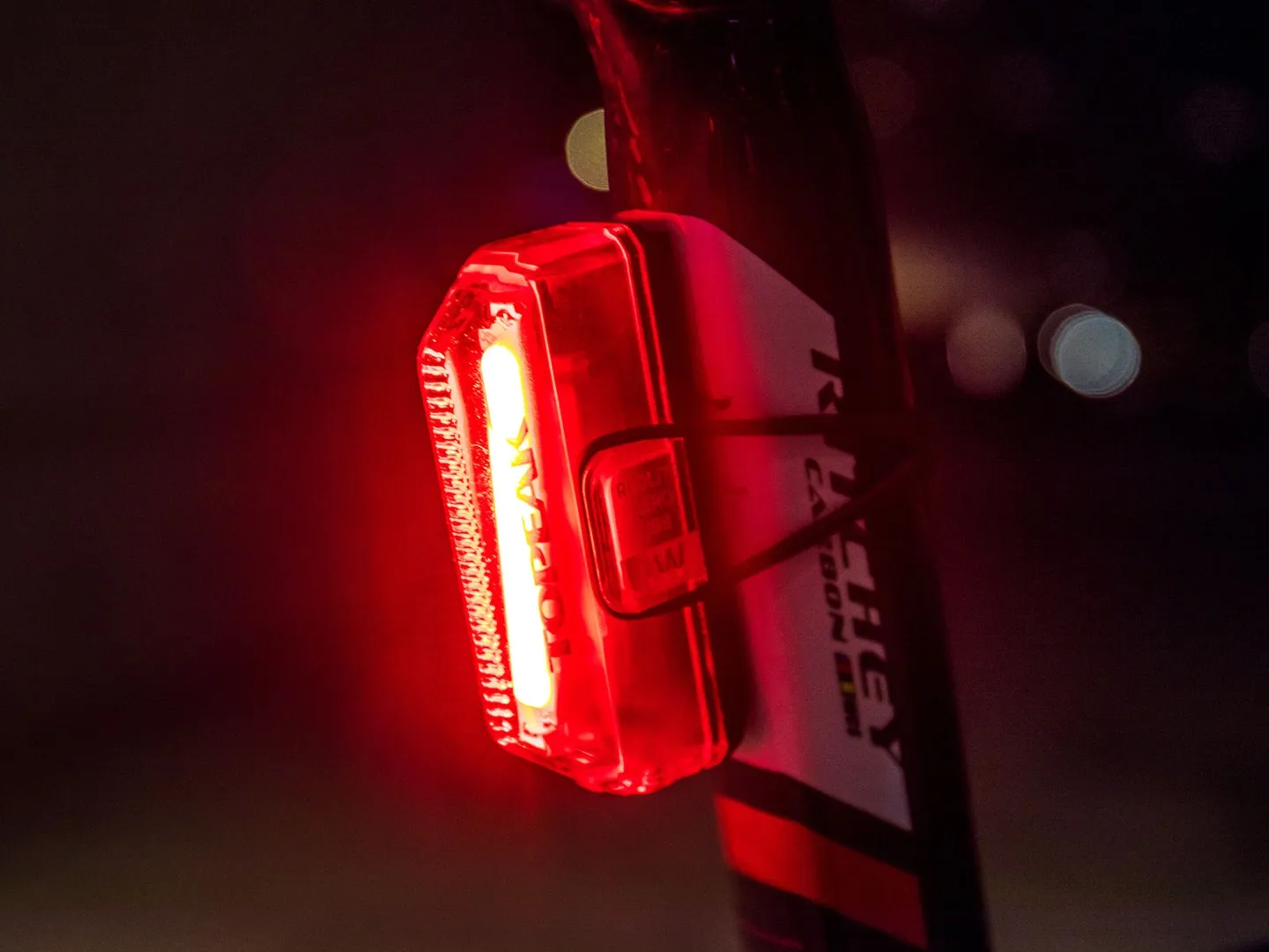 Topeak Redlite Aero USB 1W Baklys Topeak Redlite Aero USB 1W Baklys