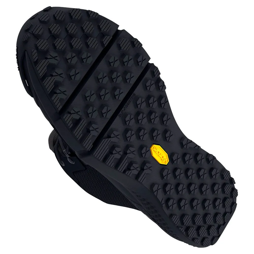 Under Armour Charged Valsetz Zip Tursko