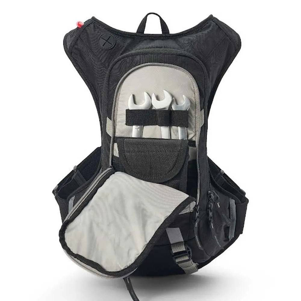 USWE Raw 8 8l Hydreringssekk, Black, One Size USWE Raw 8 8l Hydreringssekk, Black, One Size