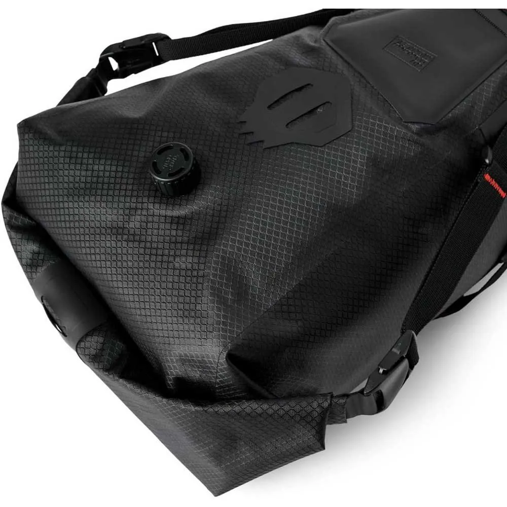 USWE Roll Top Sadelveske 8l, Black, One Size USWE Roll Top Sadelveske 8l, Black, One Size