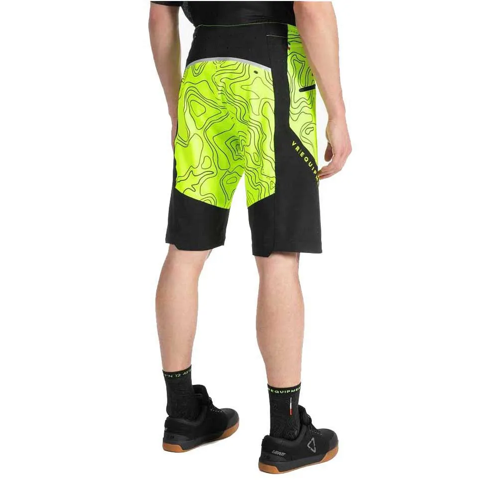 VR Equipment Eqmspmb00228 Shorts
