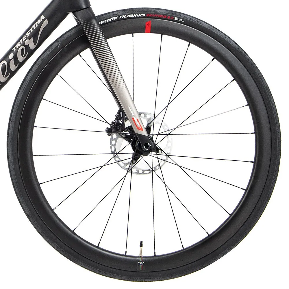 Wilier 0 Sl Ultegra Di2 Disc Landeveissykkel, Red / black Wilier 0 Sl Ultegra Di2 Disc Landeveissykkel, Red / black
