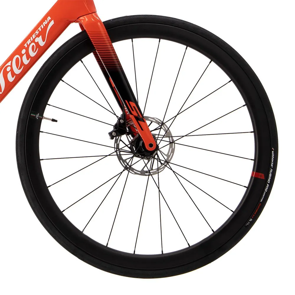 Wilier Cento10 Sl Disc Sram Rival Axs Landeveissykkel Wilier Cento10 Sl Disc Sram Rival Axs Landeveissykkel