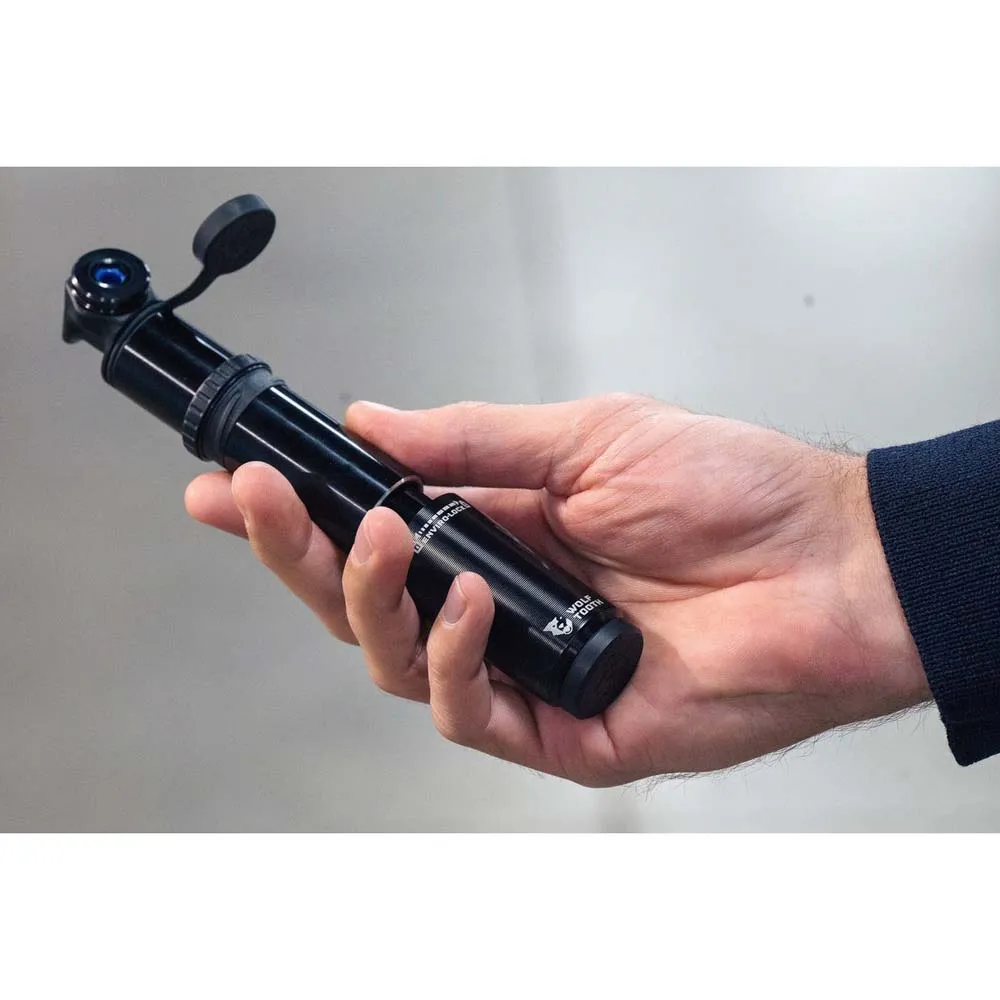 Wolf Tooth Encase 30cc Tubeless Tool Mini Pumpe, Black, One Size Wolf Tooth Encase 30cc Tubeless Tool Mini Pumpe, Black, One Size